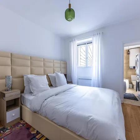Bright & Perfect Location , 15 Min Eiffel Tower *